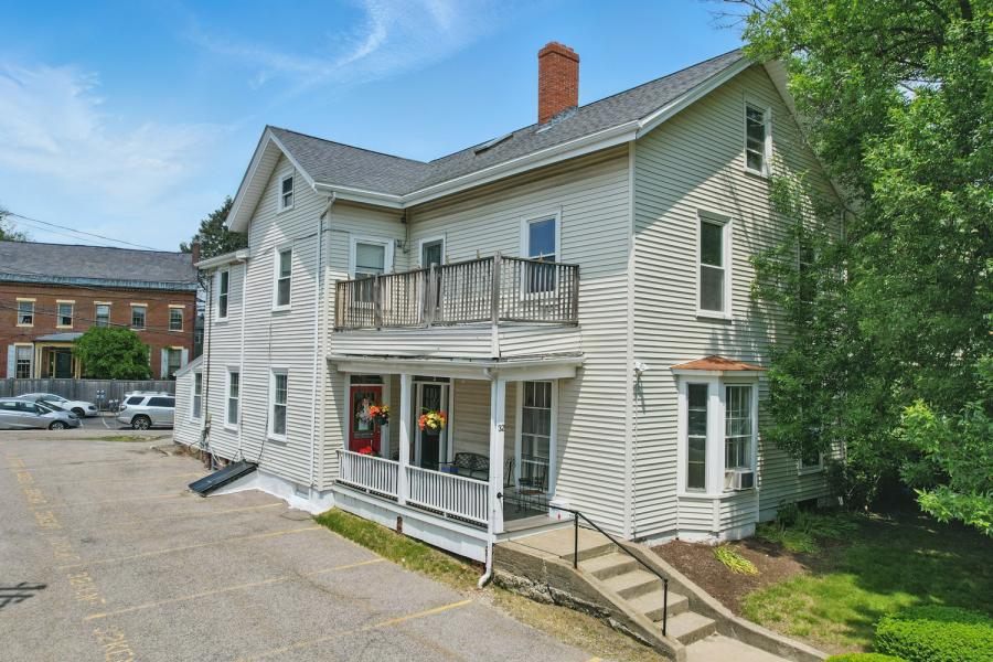 32 Kent Street